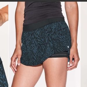Lululemon final lap skirt